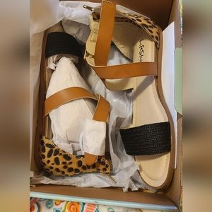 New Life stride tan and black with leopard sandals